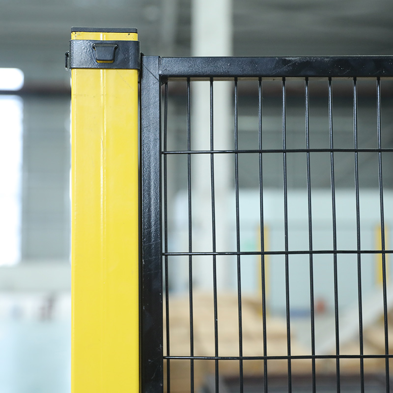 Factory ware domus segregat saepemque